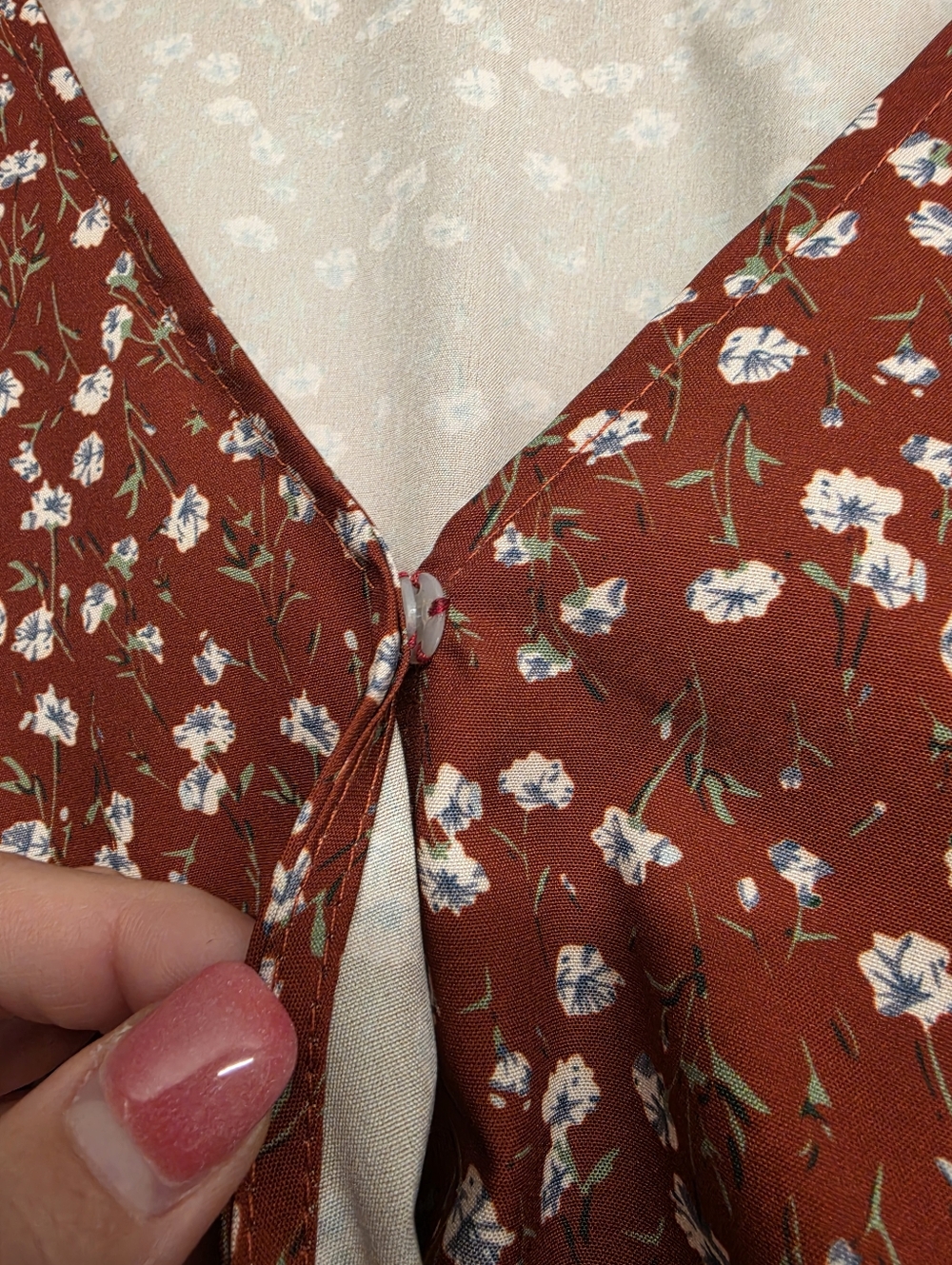 NWOT SHEIN Burnt Red Orange Floral Smocked Blouse Boho V-Neck Long Sleeve Top - Picture 6 of 11